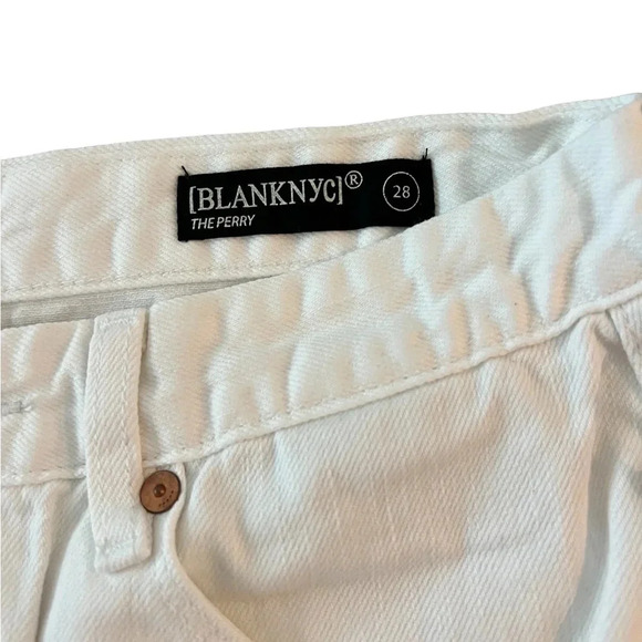 NWT Blank NYC White The Perry Mom Shorts - Picture 4 of 5